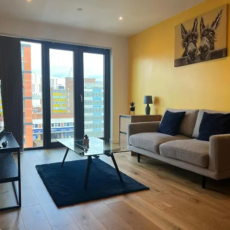 Apartment Modern And Cozy By Blue Stays Birmingham